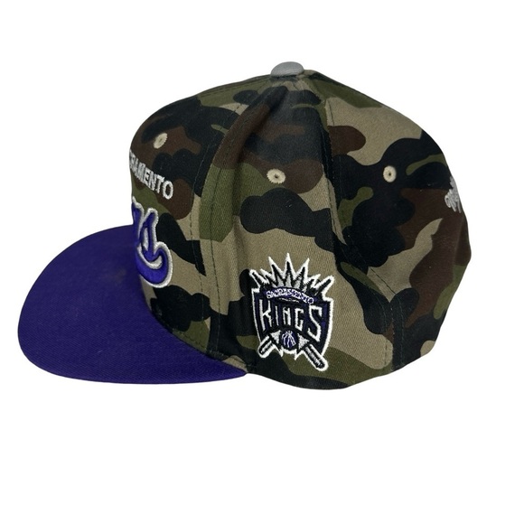 Mitchel and Ness camo Sacramento Kings hat - Picture 4 of 5